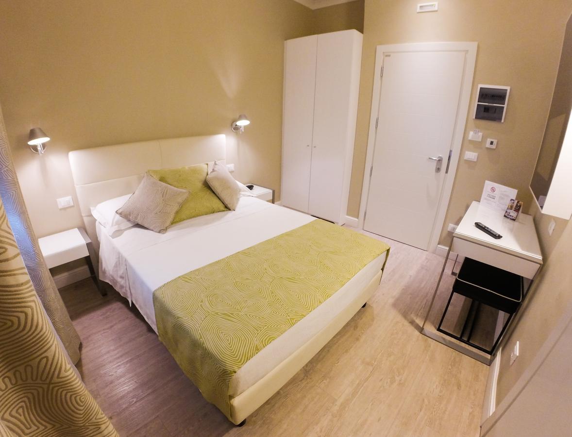 Hotel Universal Livorno Exterior photo